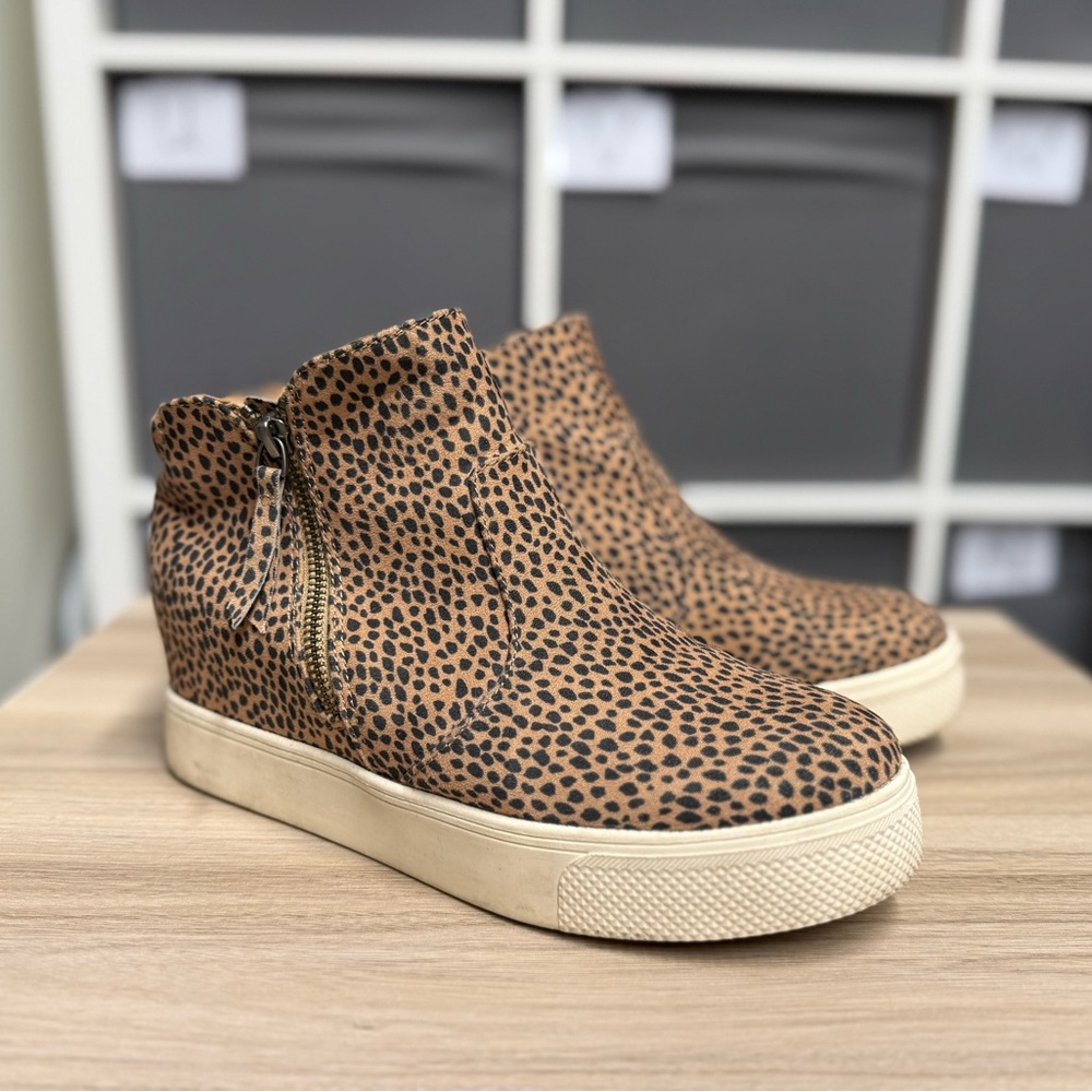 Universal Threads Leopard Print High-Top Wedge Heel Sneakers
